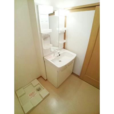 ギラソールＡ 203【管理NO：1-014567801-02030】 ★家具家電は申し込み後に搬入します 2026年08月上旬入居可能の物件画像