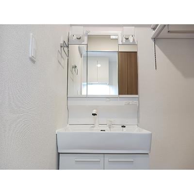 スプレンドーレ 103【管理NO：1-028285201-01030】 ★家具家電は申し込み後に搬入しますの物件画像