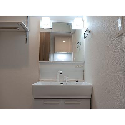 スプレンドーレ 101【管理NO：1-028285201-01010】 ★家具家電は申し込み後に搬入しますの物件画像