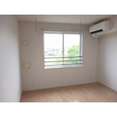 ＲＥＮ　Ⅴ 203【管理NO：1-022664802-02030】 ★家具家電は申し込み後に搬入しますの物件画像