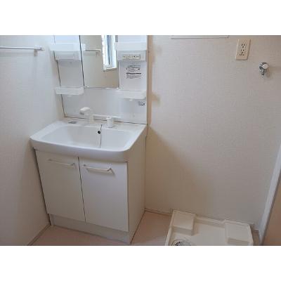 ＲＥＮ　Ⅴ 203【管理NO：1-022664802-02030】 ★家具家電は申し込み後に搬入しますの物件画像