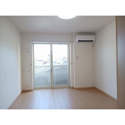 プラシード 102【管理NO：1-016715001-01020】 ★家具家電は申し込み後に搬入します 2026年08月中旬入居可能の物件画像