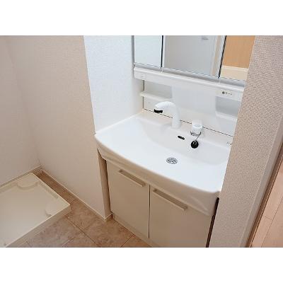 フリーデ　越生 101【管理NO：1-026254901-01010】 ★家具家電は申し込み後に搬入します★ ★2026年10月下旬入居可能★の物件画像