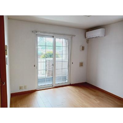 プルメリア 101【管理NO：1-013879101-01010】 ★家具家電は申し込み後に搬入しますの物件画像