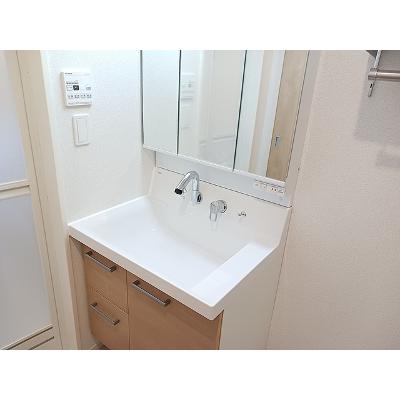 カーサ・ヴェルデ 203【管理NO：1-028652201-02030】 ★家具家電は申し込み後に搬入します★ ★2026年09月上旬入居可能★の物件画像