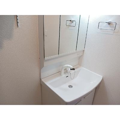 ヒカルサさいたま宮原 203【管理NO：1-028587501-02030】 ★家具家電は申し込み後に搬入します★の物件画像