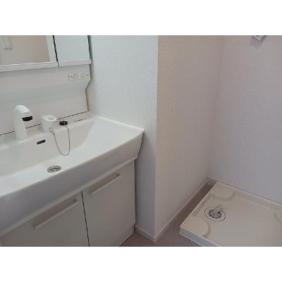 ヒカルサ西大宮 202【管理NO：1-028563601-02020】 ★家具家電は申し込み後に搬入しますの物件画像