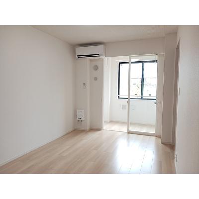 ヒカルサ西大宮 102【管理NO：1-028563601-01020】 ★家具家電は申し込み後に搬入しますの物件画像