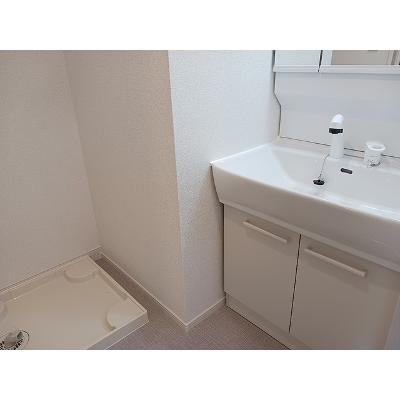 ヒカルサ西大宮 102【管理NO：1-028563601-01020】 ★家具家電は申し込み後に搬入しますの物件画像