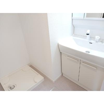 ヒカルサ西大宮 101【管理NO：1-028563601-01010】 ★家具家電は申し込み後に搬入します★の物件画像