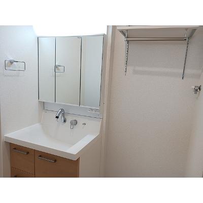 エリオス 207【管理NO：1-028224801-02070】 ★家具家電は申し込み後に搬入します★の物件画像
