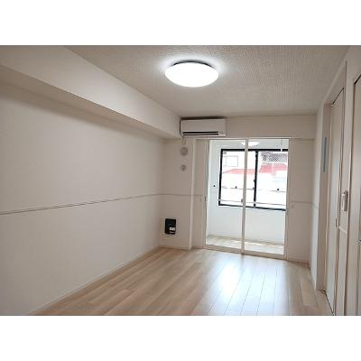 エリオス 104【管理NO：1-028224801-01040】 ★家具家電は申し込み後に搬入します★の物件画像