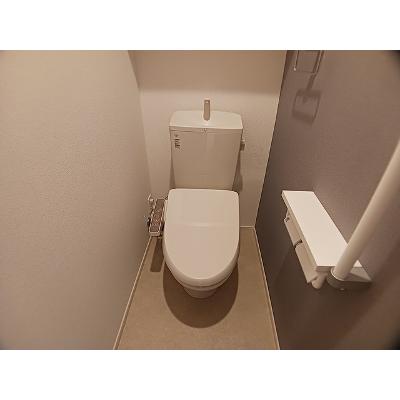 リッシュ 303【管理NO：1-028619001-03030】 ★家具家電は申し込み後に搬入します★の物件画像