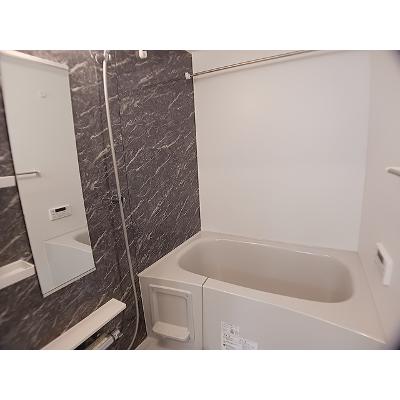 リッシュ 105【管理NO：1-028619001-01050】 ★家具家電は申し込み後に搬入します★の物件画像