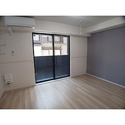 リッシュ 101【管理NO：1-028619001-01010】 ★家具家電は申し込み後に搬入します★の物件画像