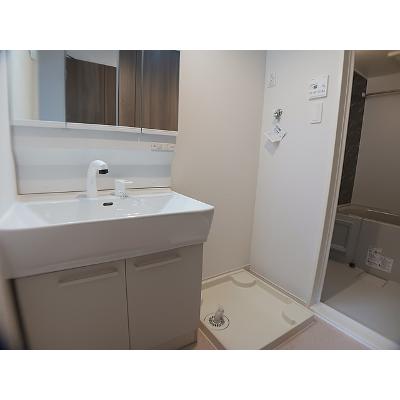 ヒカルサ川口芝西 202【管理NO：1-028499901-02020】 ★家具家電は申し込み後に搬入します★の物件画像