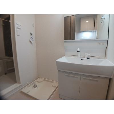 ヒカルサ川口芝西 103【管理NO：1-028499901-01030】 ★家具家電は申し込み後に搬入しますの物件画像
