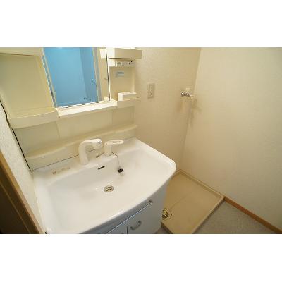 アルカンシェル 303【管理NO：1-012454701-03030】 ★家具家電は申し込み後に搬入しますの物件画像