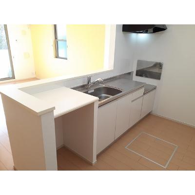 ラ・メールⅡ 102【管理NO：1-018978902-01020】 ★家具家電は申し込み後に搬入します★の物件画像