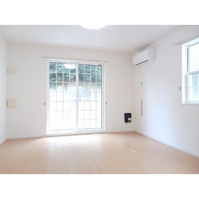 オーシャンヒルⅠ 103【管理NO：1-018001301-01030】 ★家具家電は申し込み後に搬入します★の物件画像