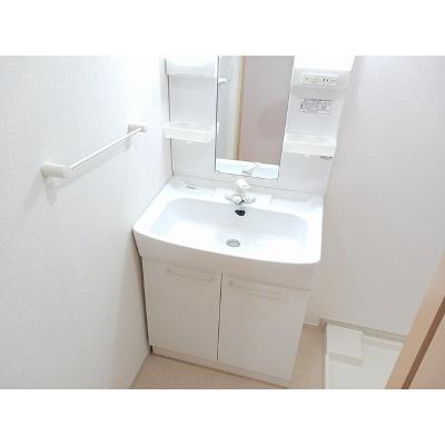 オーシャンヒルⅠ 103【管理NO：1-018001301-01030】 ★家具家電は申し込み後に搬入します★の物件画像