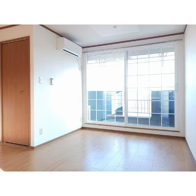 プリマヴェーラ 201【管理NO：1-010608801-02010】 ★家具家電は申し込み後に搬入します★の物件画像