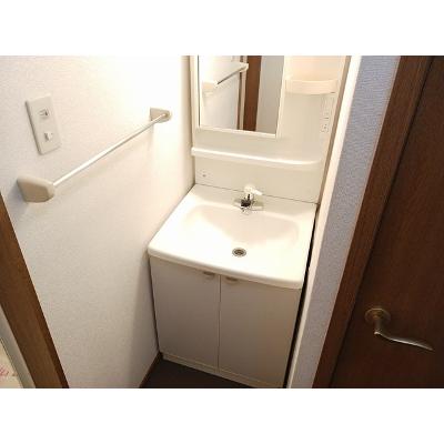 プリマヴェーラ 201【管理NO：1-010608801-02010】 ★家具家電は申し込み後に搬入します★の物件画像