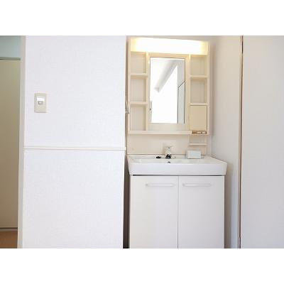 エイブルーＩ 202【管理NO：1-004954001-02020】 ★家具家電は申し込み後に搬入します★の物件画像