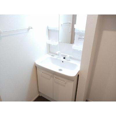 リバーサイド　タカⅢ 102【管理NO：1-022894902-01020】 ★家具家電は申し込み後に搬入します★の物件画像