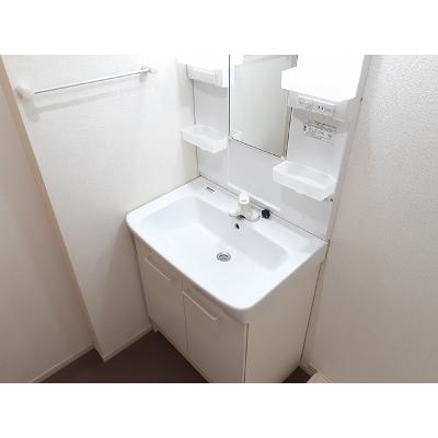 Ｌａ　Ｌｕｃｅ．Ｓ．Ⅰ 103【管理NO：1-020128201-01030】 ★家具家電は申し込み後に搬入します★の物件画像