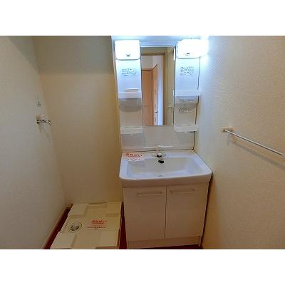 さくらさん 102【管理NO：1-019189201-01020】 ★家具家電は申し込み後に搬入します 2026年08月中旬入居可能の物件画像