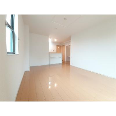 カーサ　フェリーチェⅡ 102【管理NO：1-018541702-01020】 ★家具家電は申し込み後に搬入します★の物件画像