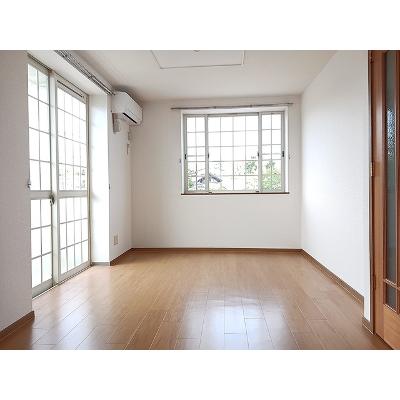 ヴェルレージュ 201【管理NO：1-009532401-02010】 ★家具家電は申し込み後に搬入します★の物件画像