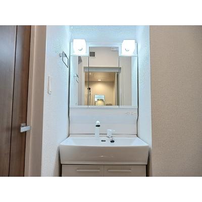 ロイヤル　オーク 204【管理NO：1-028689901-02040】 ★家具家電は申し込み後に搬入します★の物件画像