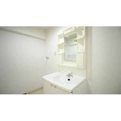 ラ・コモード 105【管理NO：1-010205601-01050】 ★家具家電は申し込み後に搬入します★の物件画像