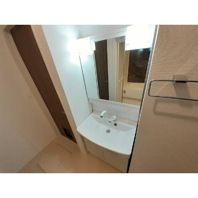 フランアンジュ　Ⅵ 204【管理NO：1-027376901-02040】 ★家具家電は申し込み後に搬入しますの物件画像