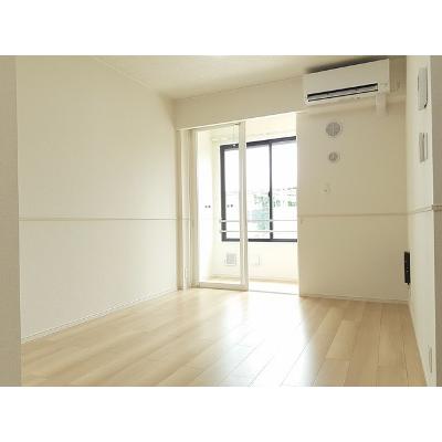 メゾン　ドゥ　ヴィクトワールⅢ 102【管理NO：1-027303701-01020】 ★家具家電は申し込み後に搬入しますの物件画像