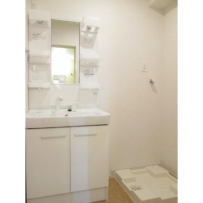 カリーノ 203【管理NO：1-021739301-02030】 ★家具家電は申し込み後に搬入します★の物件画像