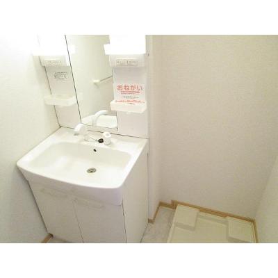 コンプリオ・カーサ 103【管理NO：1-015884501-01030】 ★家具家電は申し込み後に搬入しますの物件画像