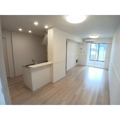 モノテラス 102【管理NO：1-028583101-01020】 ★家具家電は申し込み後に搬入します★の物件画像
