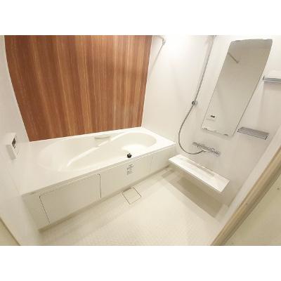 Ｃｕｏｒｅ 102【管理NO：1-023637001-01020】 ★家具家電は申し込み後に搬入します★の物件画像