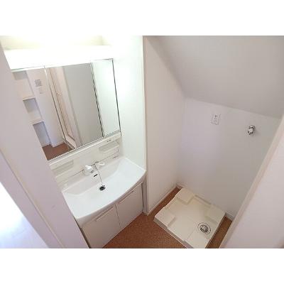 Ｃｕｏｒｅ 102【管理NO：1-023637001-01020】 ★家具家電は申し込み後に搬入します★の物件画像