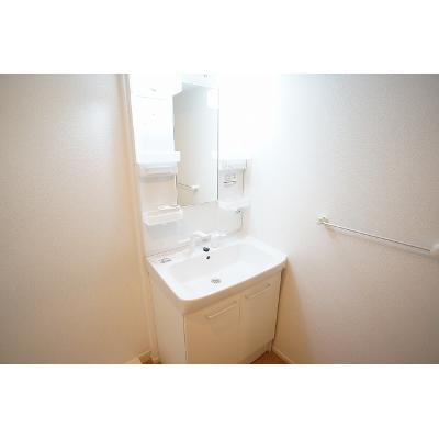 グランツ 201【管理NO：1-019446601-02010】 ★家具家電は申し込み後に搬入します 2026年07月下旬入居可能の物件画像