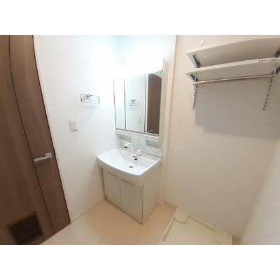 フェニックスＢ 203【管理NO：1-026944902-02030】 ★家具家電は申し込み後に搬入します★の物件画像