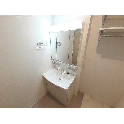 ローザ・ヴィレⅢ 203【管理NO：1-025812503-02030】 ★家具家電は申し込み後に搬入します★の物件画像