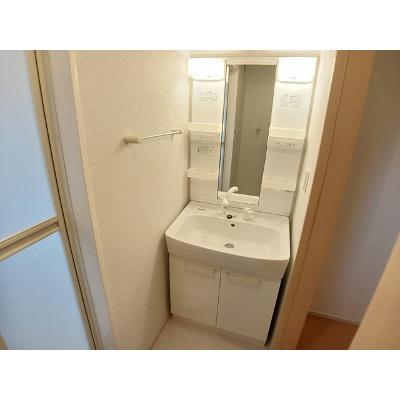 サクラ 102【管理NO：1-017992501-01020】 ★家具家電は申し込み後に搬入します★の物件画像