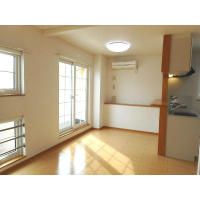 プリーマ 201【管理NO：1-014899601-02010】 ★家具家電は申し込み後に搬入します★の物件画像