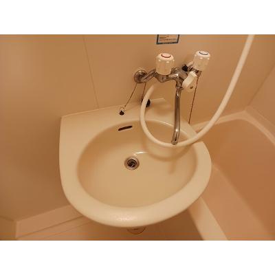 エルディム西Ａ 204【管理NO：1-003960601-02040】 ★家具家電は申し込み後に搬入します★の物件画像
