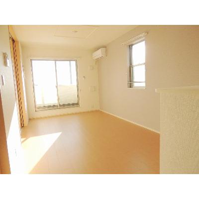 シャン　ドゥ　フルール　Ｃ 201【管理NO：1-020485401-02010】 ★家具家電は申し込み後に搬入します★の物件画像