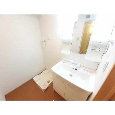 シャン　ドゥ　フルール　Ｃ 201【管理NO：1-020485401-02010】 ★家具家電は申し込み後に搬入します★の物件画像